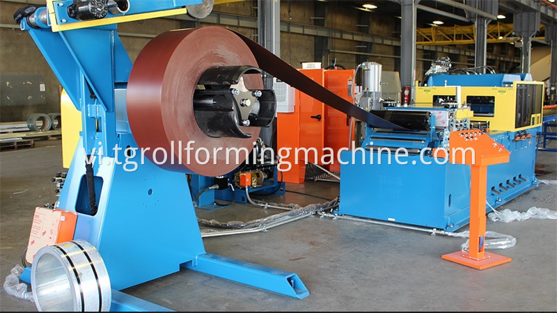 Omega Purlin Cold Roll Forming Machine
